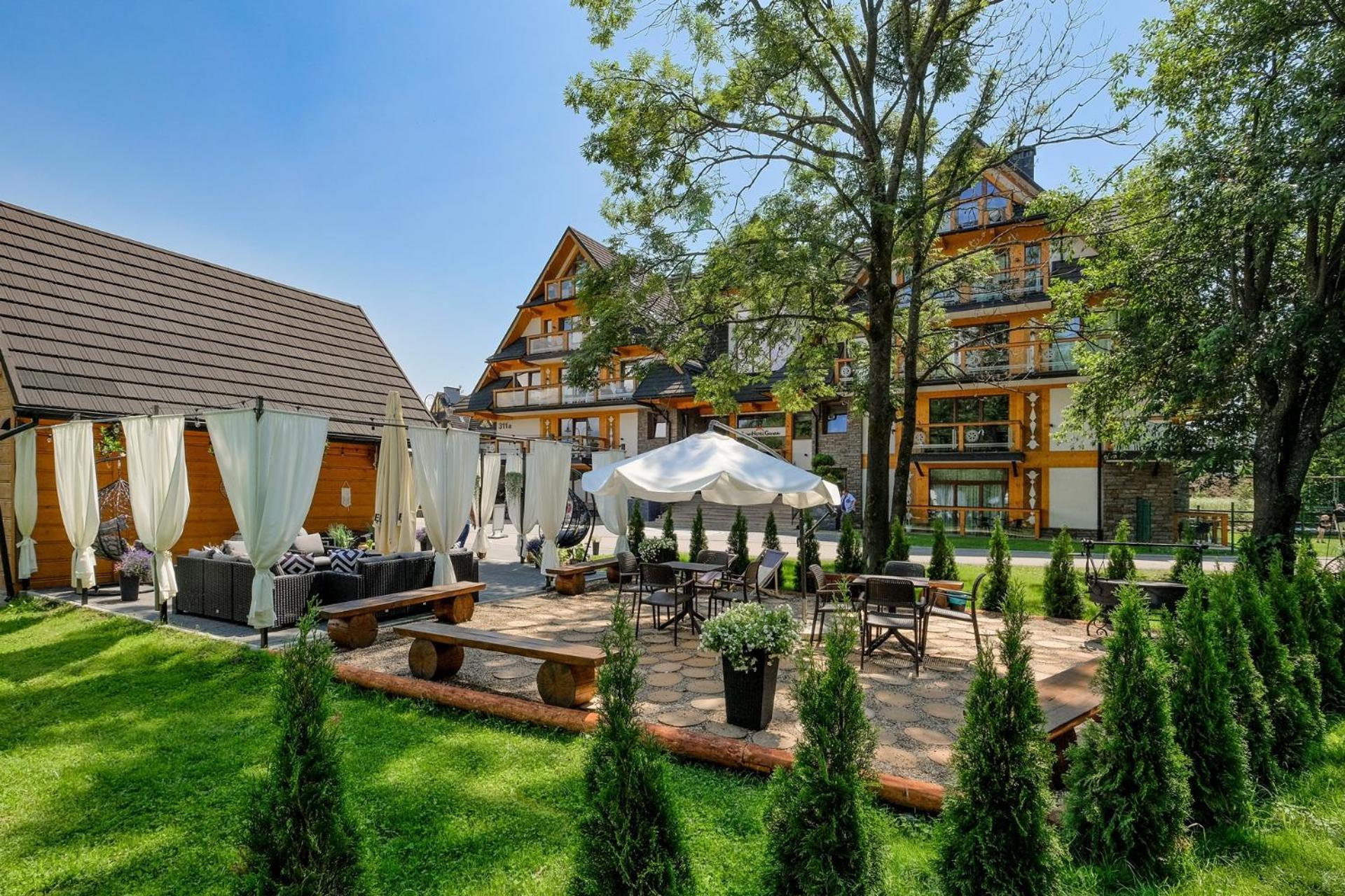 Aparthotel Goralski Spa & Restaurant ビャウカ エクステリア 写真