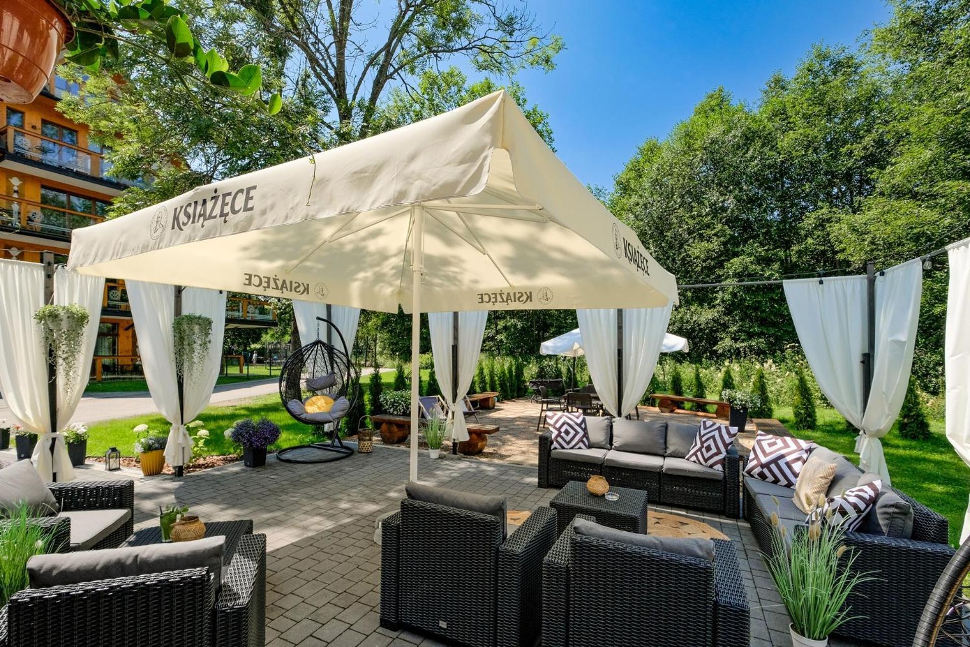 Aparthotel Goralski Spa & Restaurant ビャウカ エクステリア 写真